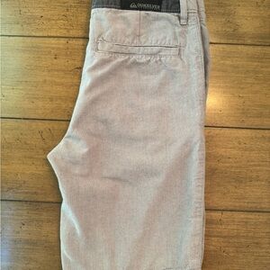 Quiksilver Light Gray Boys Shorts, size 25